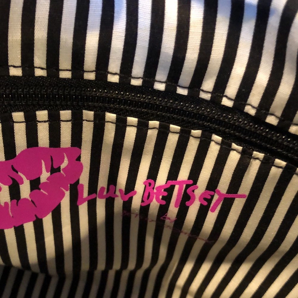 LUV BETSEY by BETSEY JOHNSON Plaid Crossbody purse - Picture 13 of 15